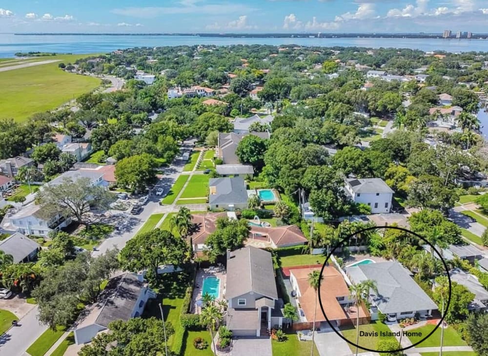 Your Perfect Island Oasis Awaits! Heated Pool!