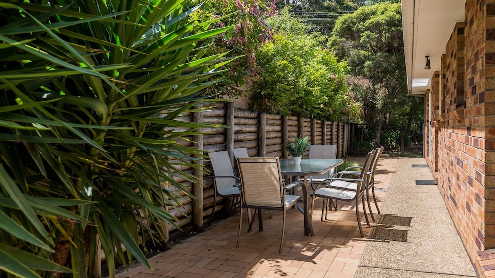 Appealing villa located amidst peaceful surroundings