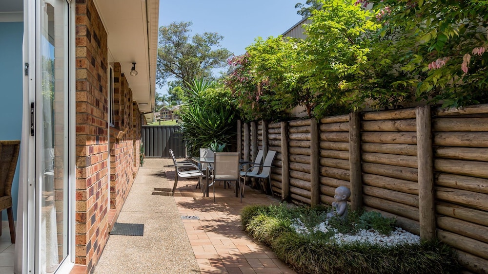 Appealing villa located amidst peaceful surroundings