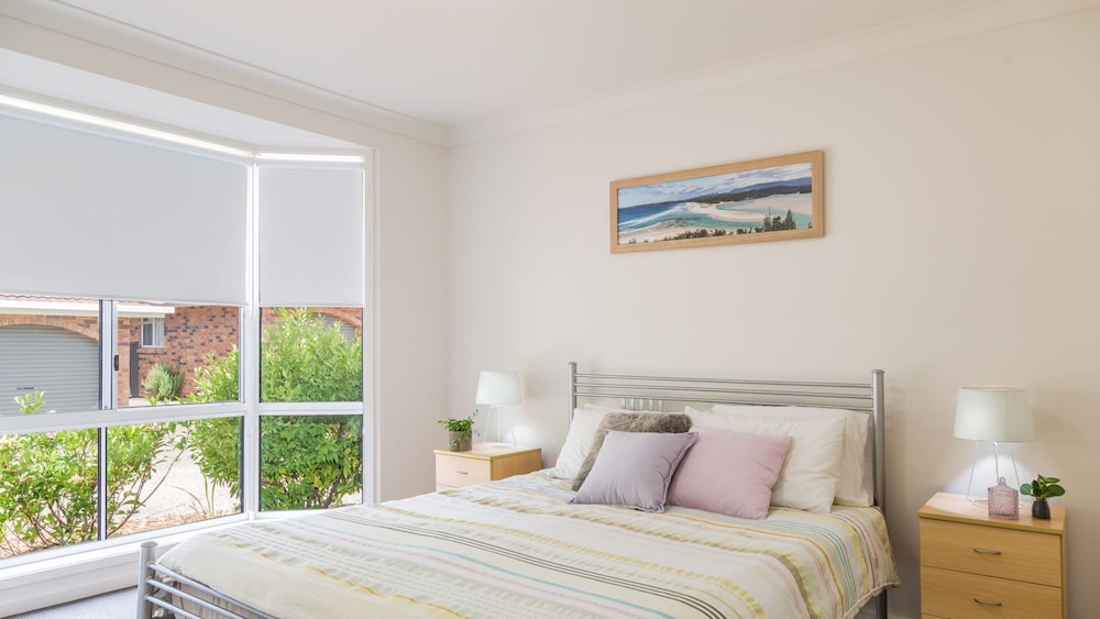 Appealing villa located amidst peaceful surroundings