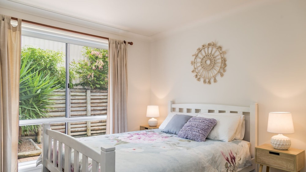 Appealing villa located amidst peaceful surroundings