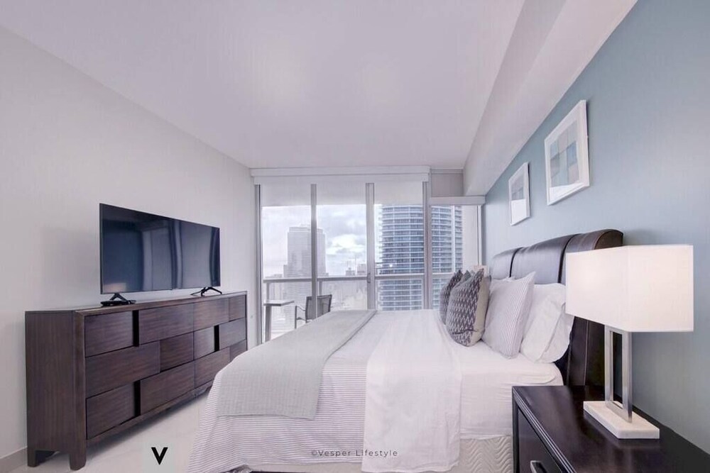 Vesper | ICON Brickell | Stunning Condo +Pool +SPA