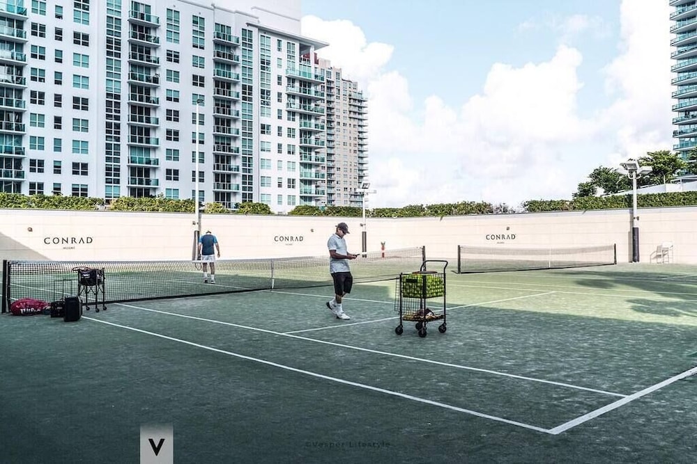 Vesper | Conrad Miami | Chic Condo + Pool + Gym