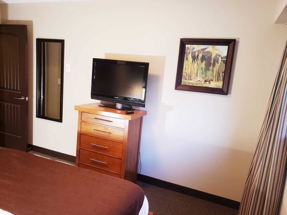 Canmore/Banff Gateway with Free Banff Pass Dead Man's Flats Vrbo