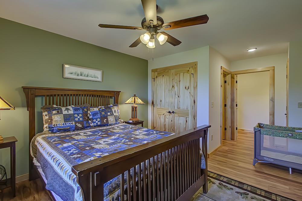 10 Discount for Military, Educators, and First Responders! 4WD