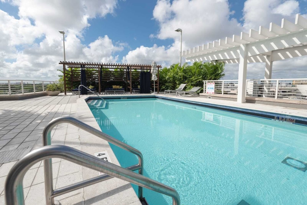 Prime Location with Superb Amenities in MidTown Miami!!!