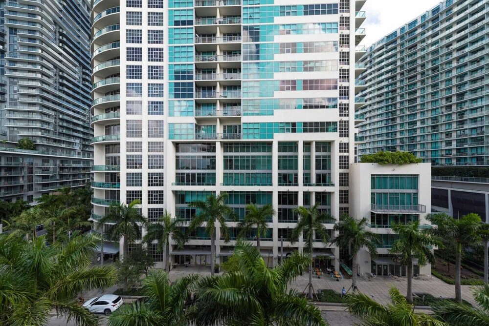 Prime Location with Superb Amenities in MidTown Miami!!!