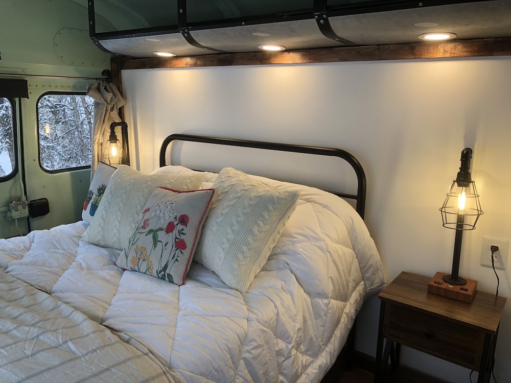 The Park Bus BnB Two Rivers Vrbo