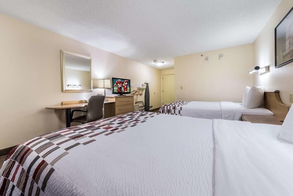 Prime Location! Pet-Friendly Property, Minutes to Tukwila Family Fun Center!