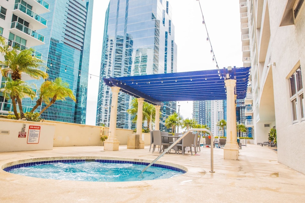 Brickell 2 Bedroom Ocean View Apartment