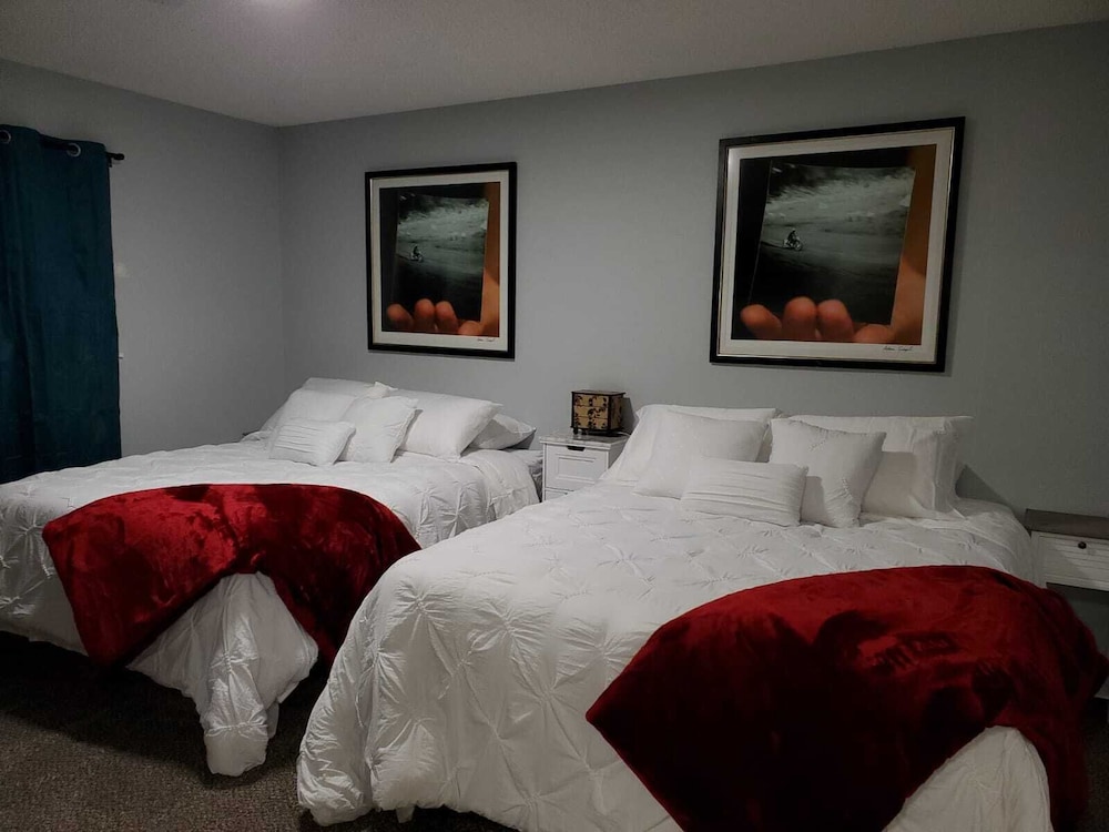 Luxurious 5BR/2BA Near Convention Center and the FAMOUS STRIP