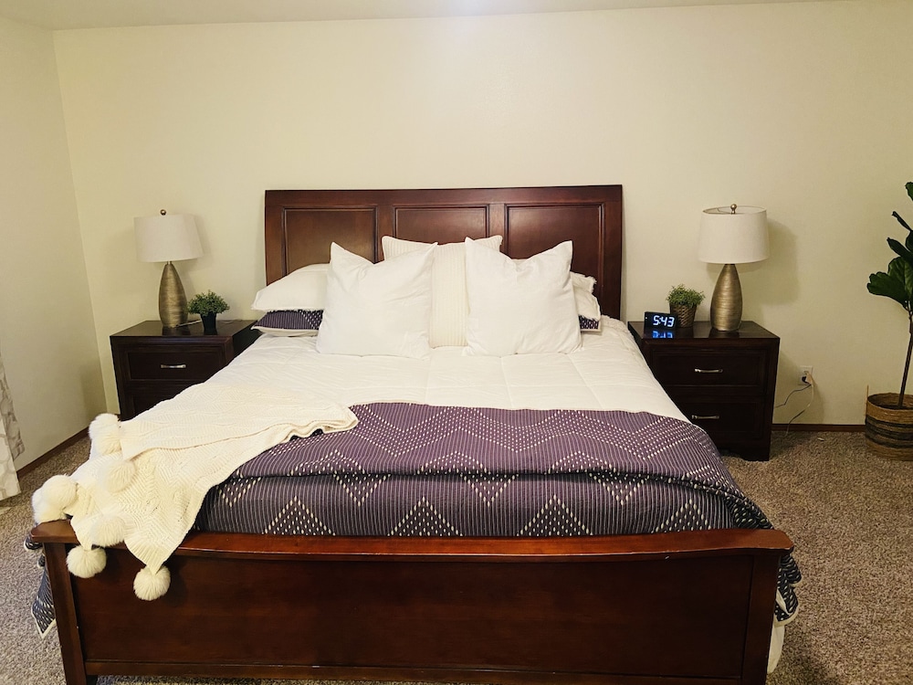 to the beautiful Mt. Rainier house Pierce County Vrbo