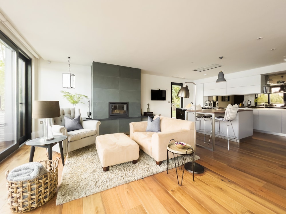 Lakes by Yoo holiday house rental with shared indoor pool,