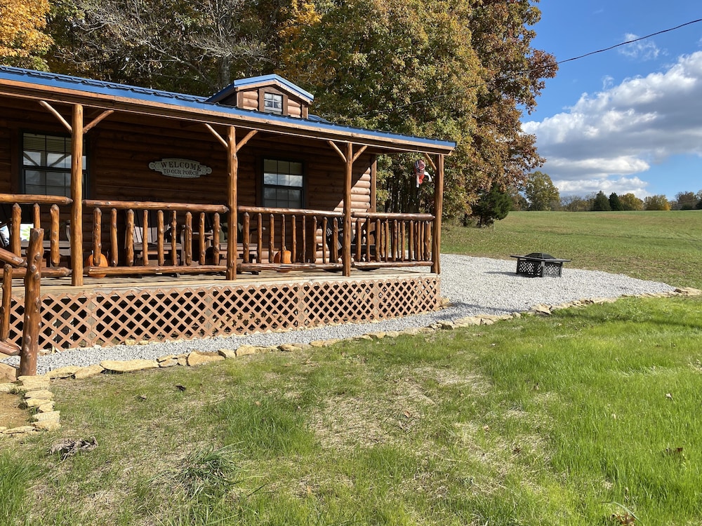Graceful Glamping Charis Cabin NEAR Ark Encounter