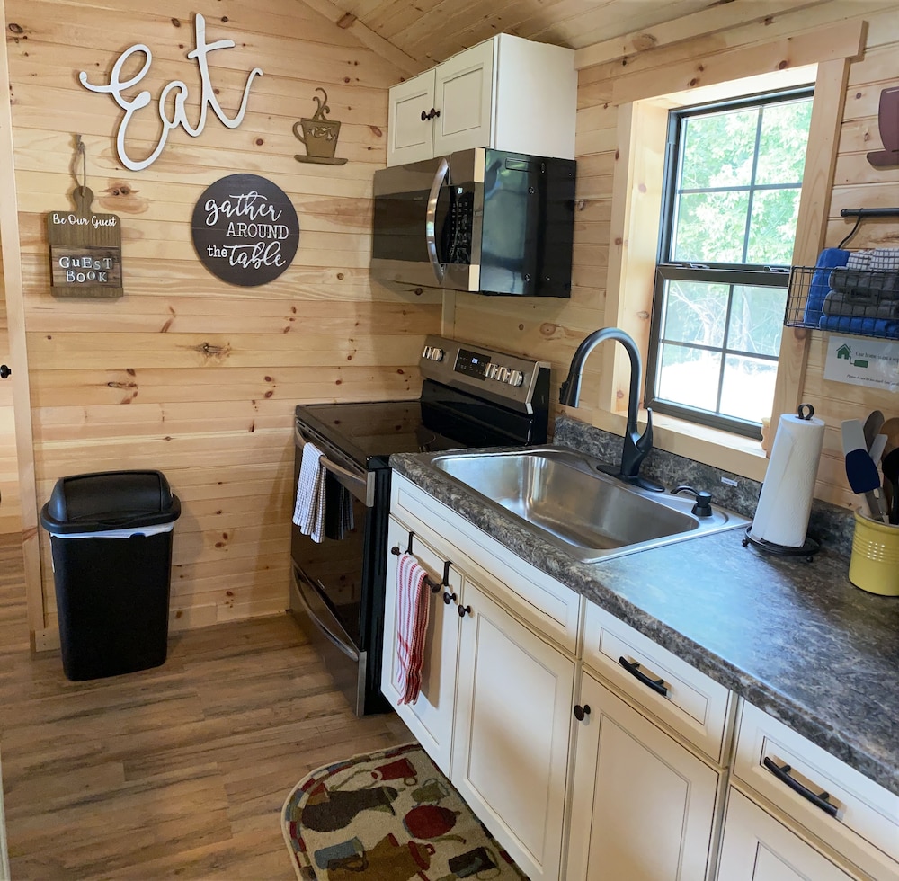 Graceful Glamping Charis Cabin NEAR Ark Encounter
