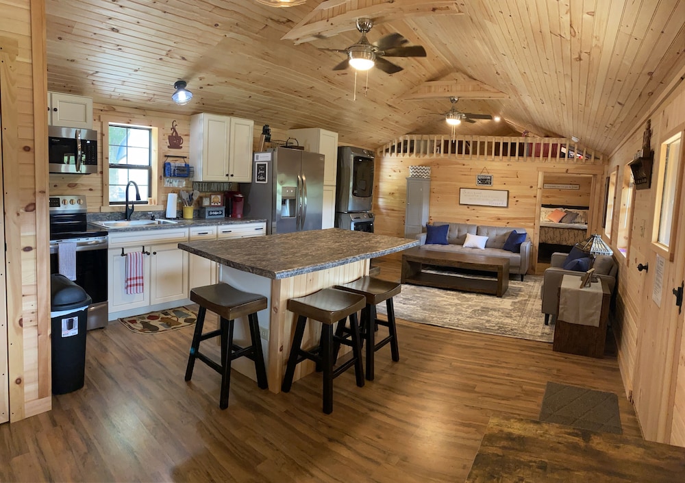 Graceful Glamping Charis Cabin NEAR Ark Encounter