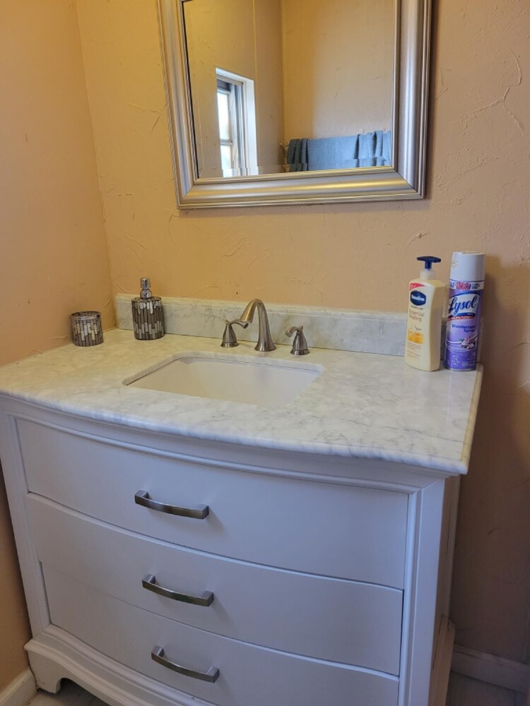 15 minutes from the strip of Las Vegas.