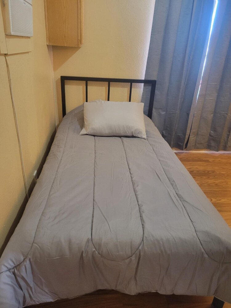 15 minutes from the strip of Las Vegas.