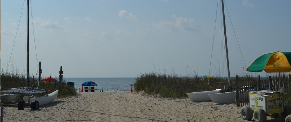 5-Star Lakefront Beach House in Ocean Lakes