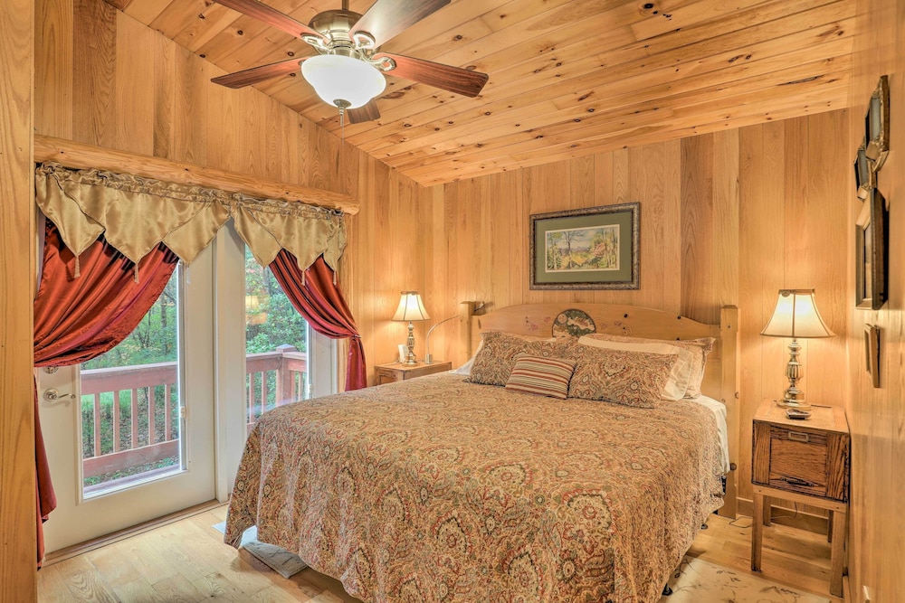 Fletcher Cabin Wraparound Deck & Pond Access County Vrbo