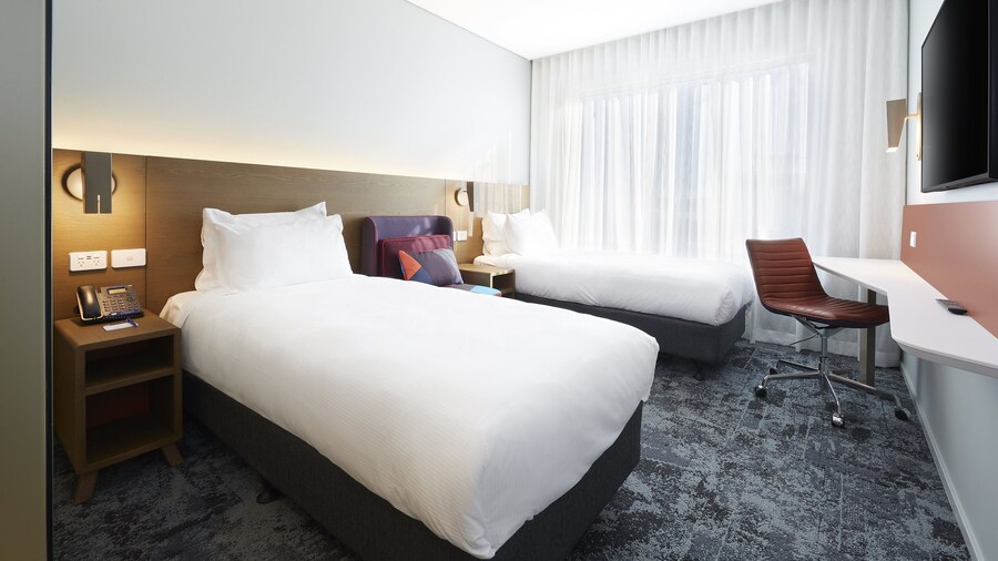 Holiday Inn Express Auckland City Centre, an IHG Hotel