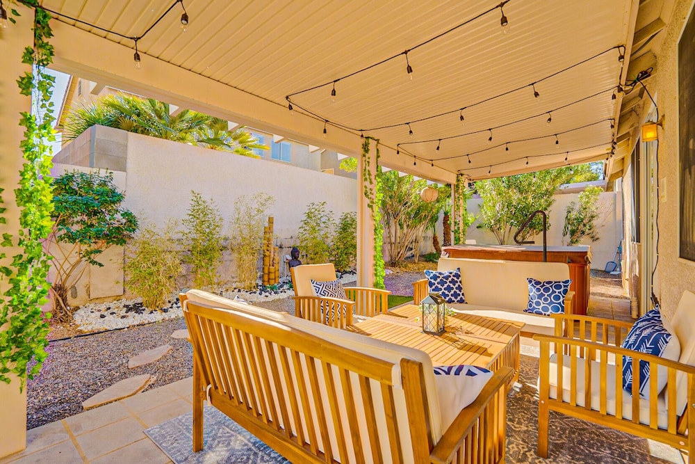 Charming, Cozy & Elegant Zen Retreat with Hot Tub