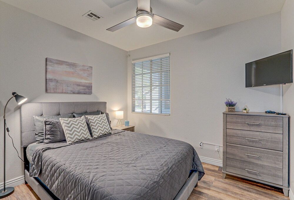 Charming, Cozy & Elegant Zen Retreat with Hot Tub