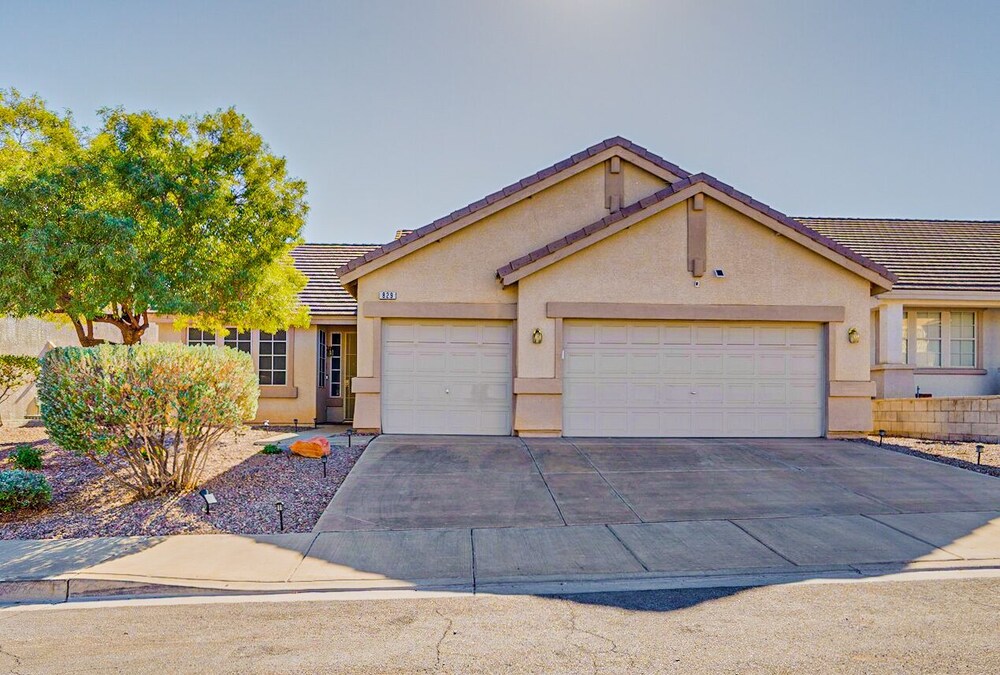 Charming, Cozy & Elegant Zen Retreat with Hot Tub