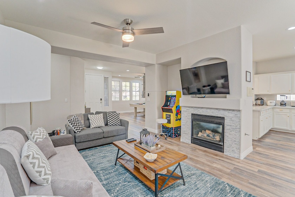 Charming, Cozy & Elegant Zen Retreat with Hot Tub