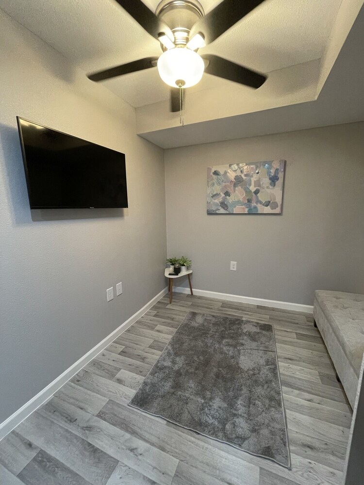 Apartment in the Heights 7 mins from Downtown Houston Vrbo