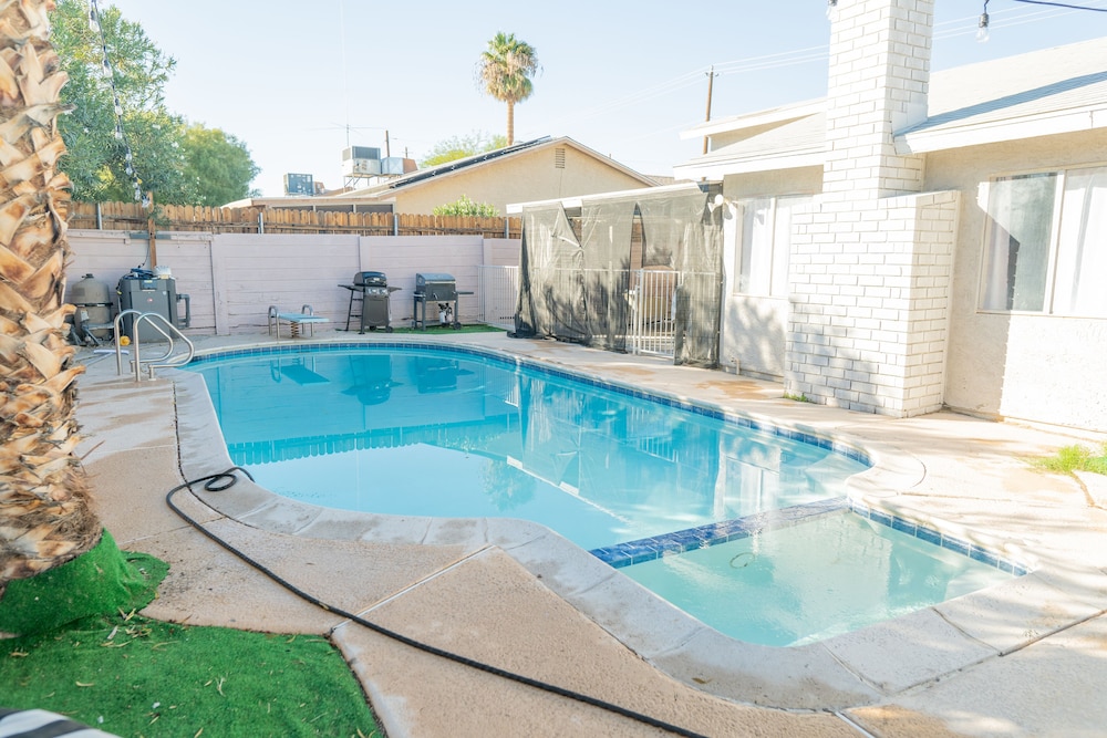 Perfect Vacation House | Backyard Oasis w/ Pool | Newly Remodeled