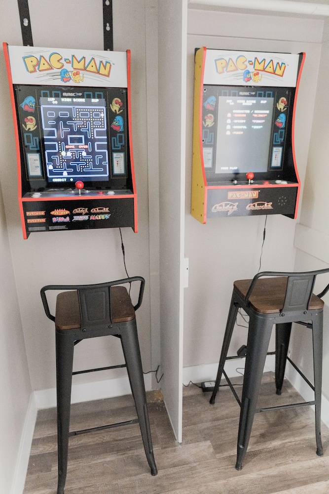 Perfect Vacation House | Backyard Oasis w/ Pool | Newly Remodeled