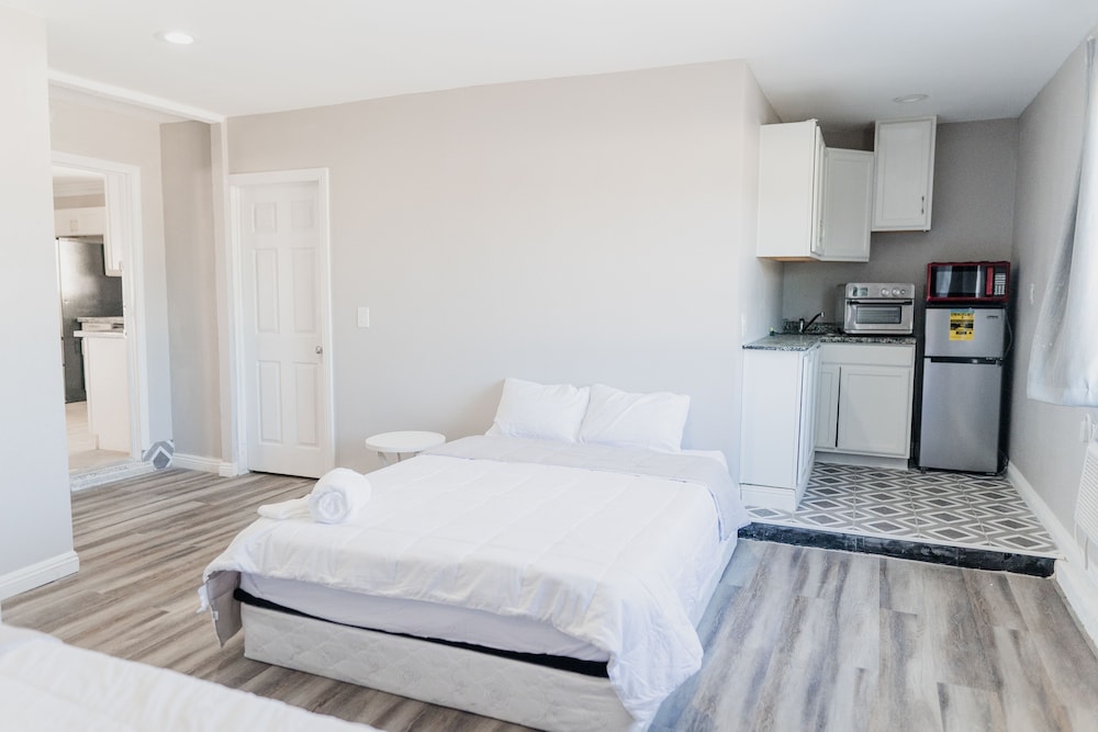 Perfect Vacation House | Backyard Oasis w/ Pool | Newly Remodeled