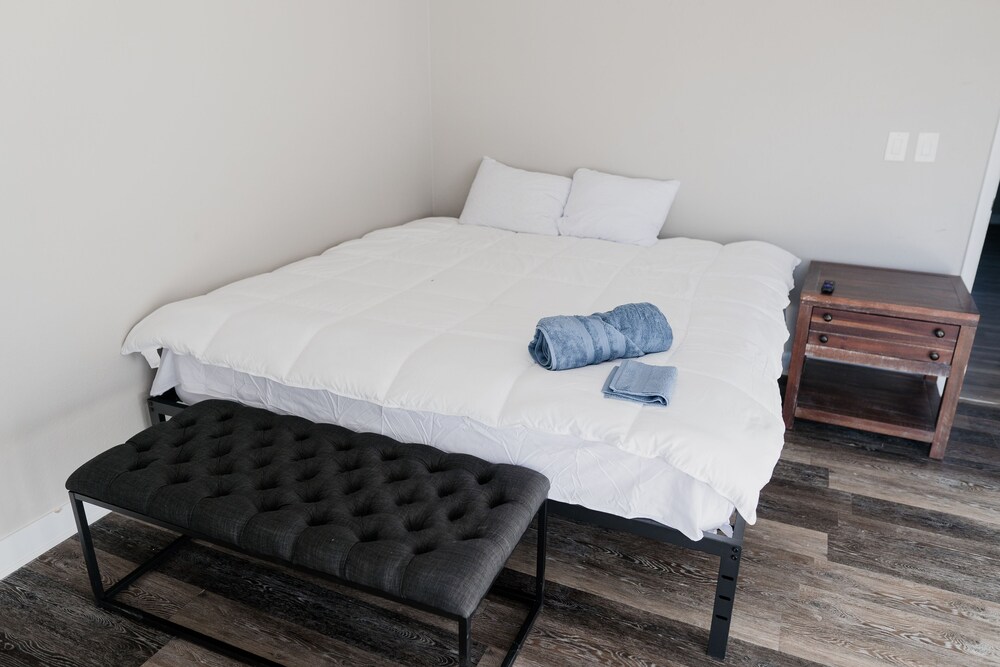 Perfect Vacation House | Backyard Oasis w/ Pool | Newly Remodeled