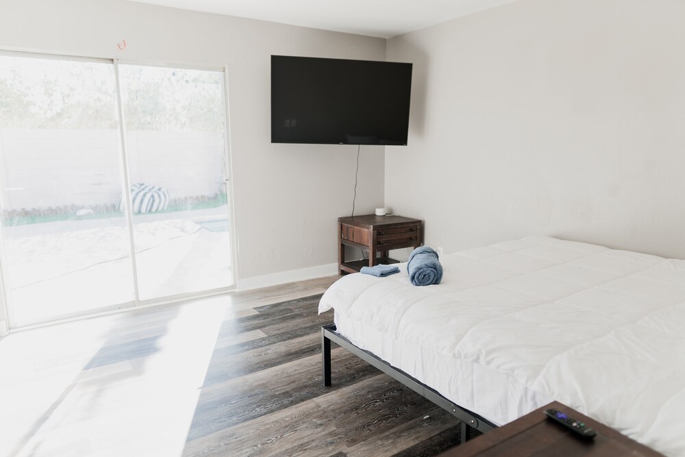 Perfect Vacation House | Backyard Oasis w/ Pool | Newly Remodeled