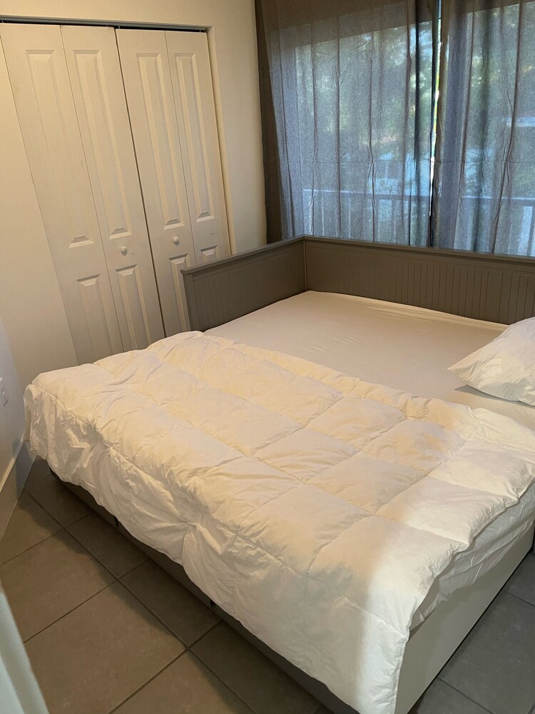 TOWNHOUSE CLOSE TO WYNWOOD & BEACHES