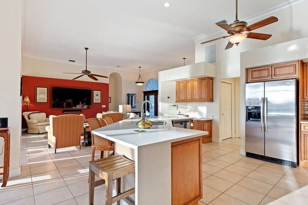 Marco Paradisio Luxury Waterfront w/ boatlift Marco Island Vrbo