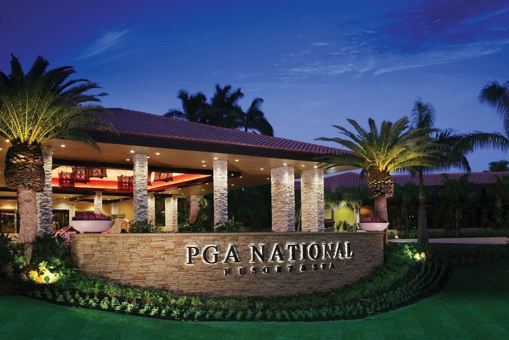 Perfect for Group Getaways! 2 Spacious Units, Spa Services, Golf, On-Site Dining