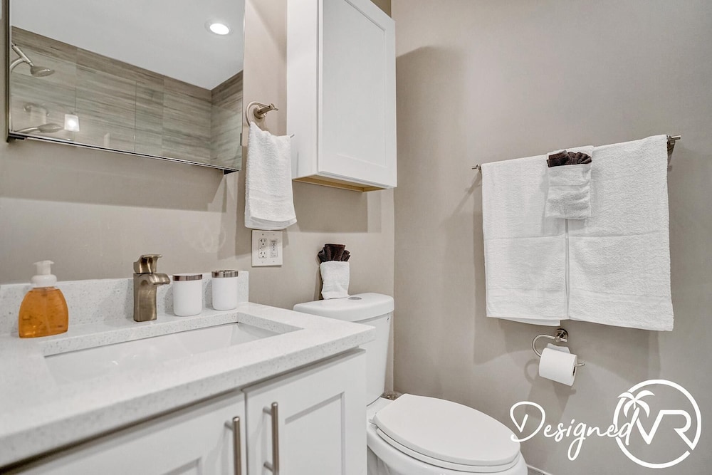 🌴🌴 Reunion Resort 7 BR w/Private Heated POOL & Fun-spaces 🏀🏸 🏐 𝘉𝘺 𝘋𝘦𝘴𝘪𝘨𝘯𝘦𝘥𝘝𝘙