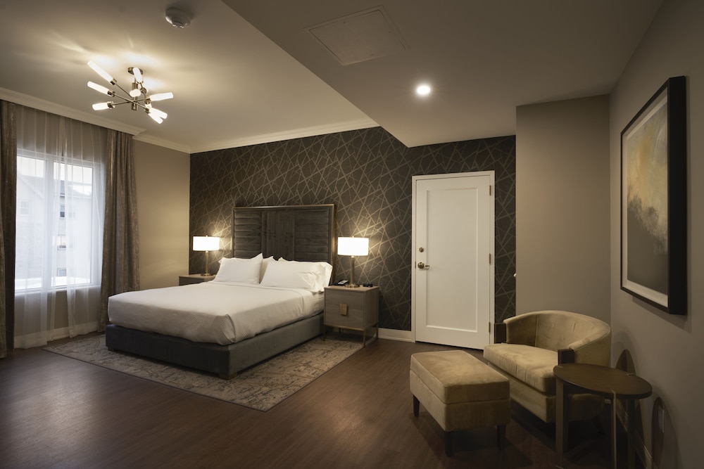 Chateau Grande Hotel