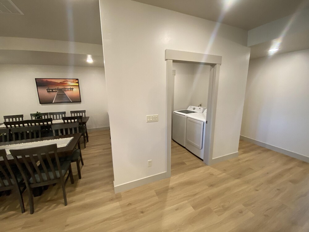 Yearround in/outdoor pool, Townhome 16 at Waterdance Sleeps 38, 8