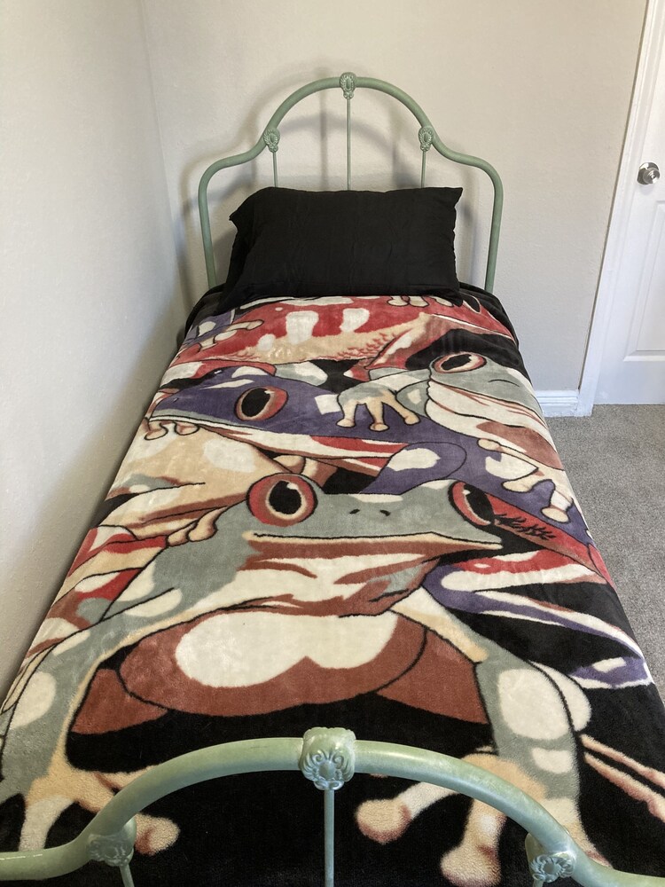 Jacuzzi Tub Studio? Welcome to Las Vegas!