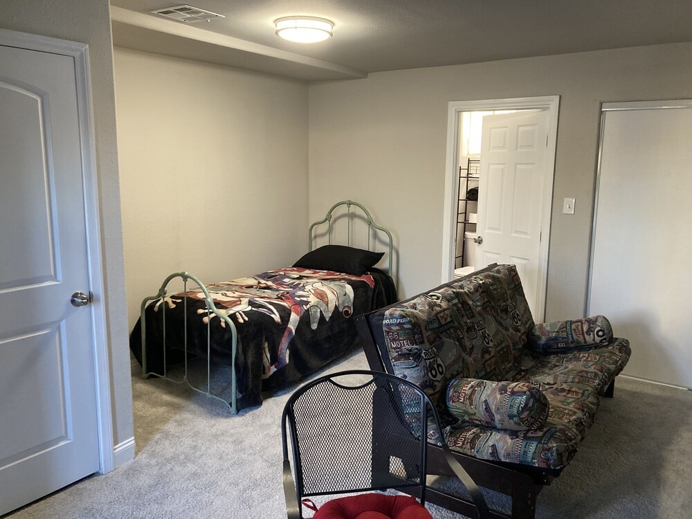 Jacuzzi Tub Studio? Welcome to Las Vegas!