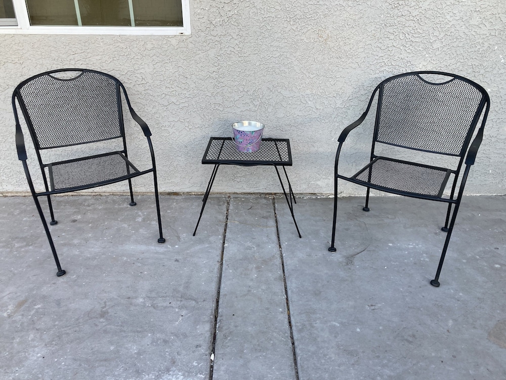 Jacuzzi Tub Studio? Welcome to Las Vegas!