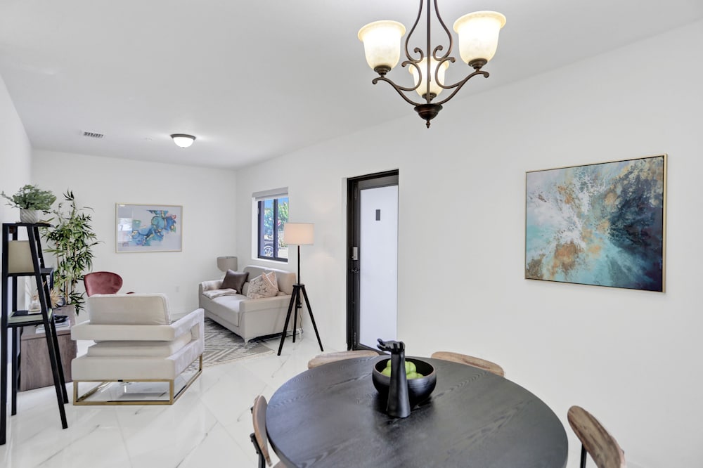 Rennzi Wynwood Apartments