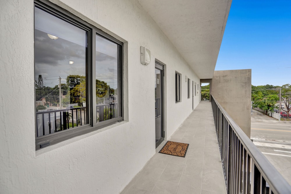 Rennzi Wynwood Apartments