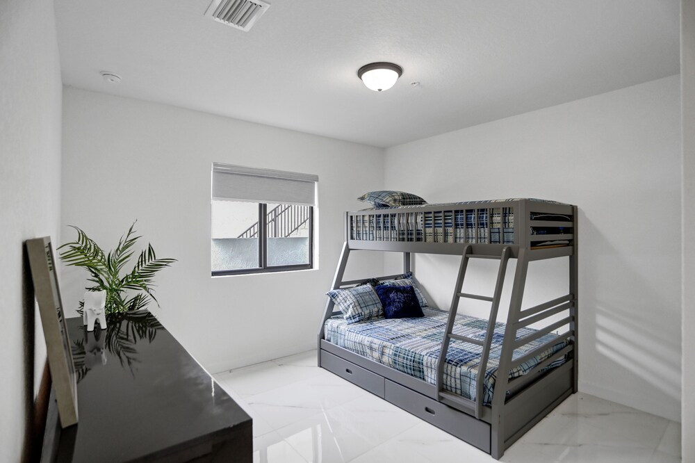 Rennzi Wynwood Apartments