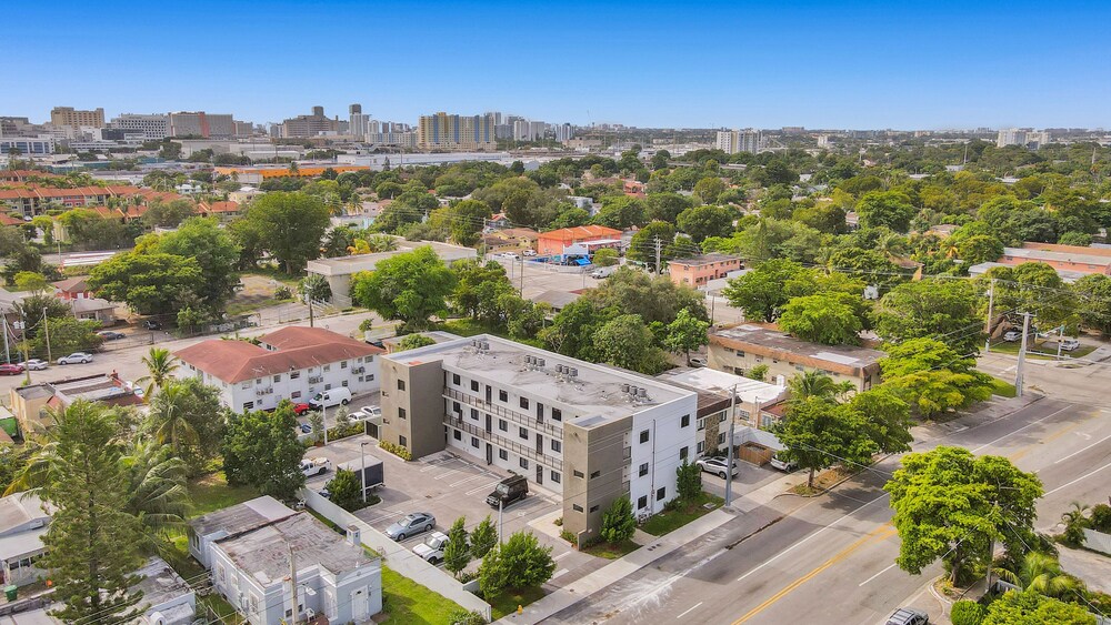 Rennzi Wynwood Apartments