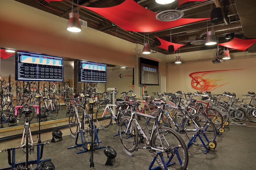 Ski-In/Ski-Out Base of Riverfront Express Gondola, Studio Suite + Amenities