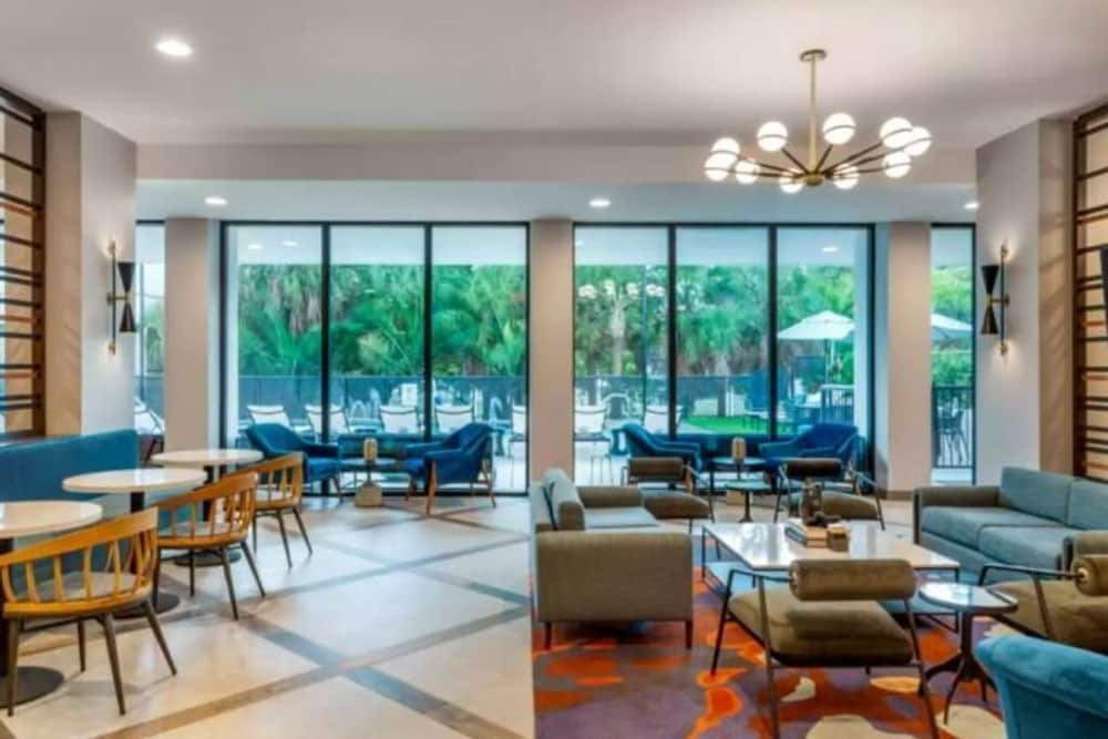 Amazing Stay Near Miami International Airport!!